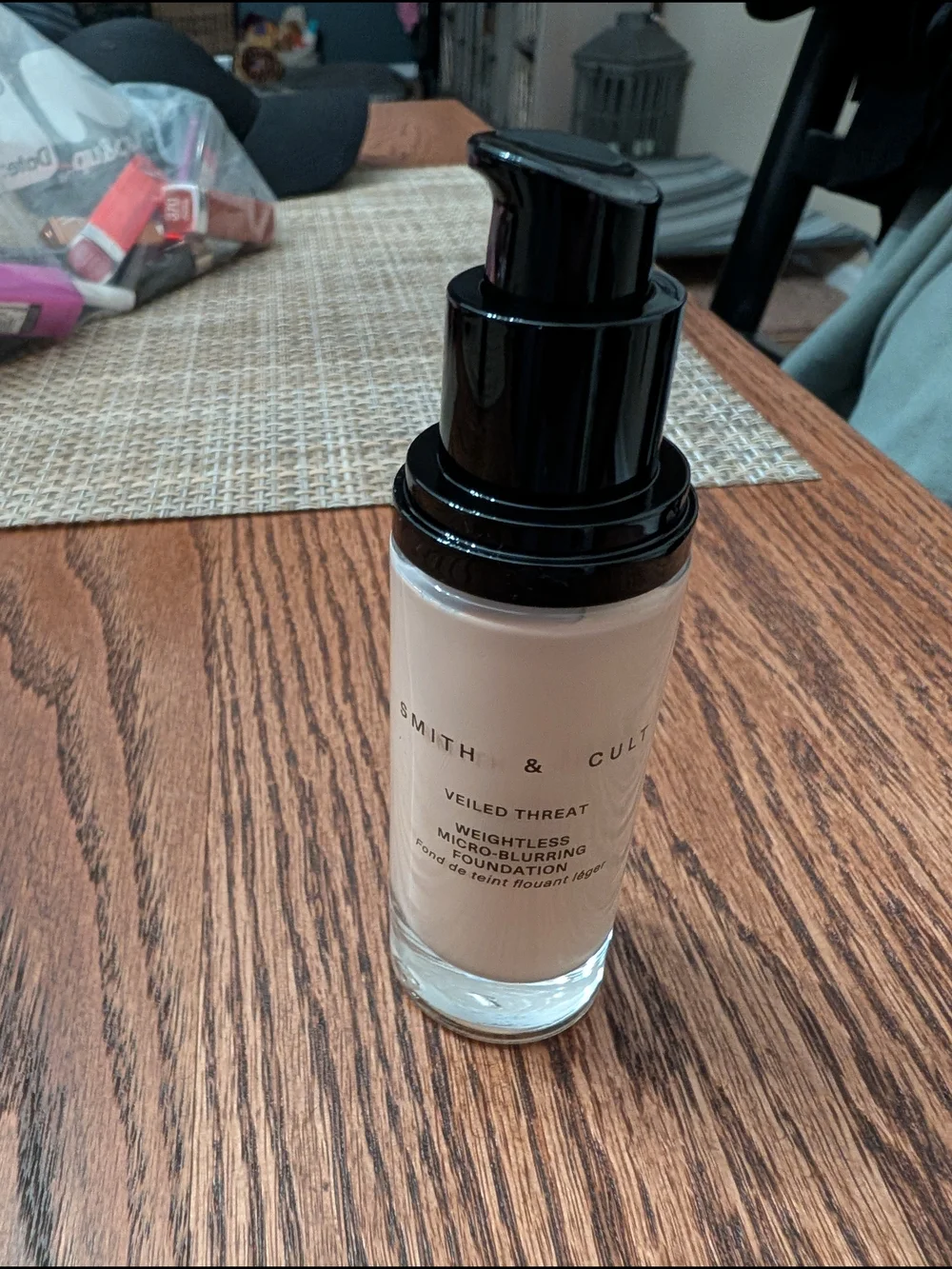Smith & Cult Veiled Threat Weightless Micro-Blurring Foundation 130 - Neutral